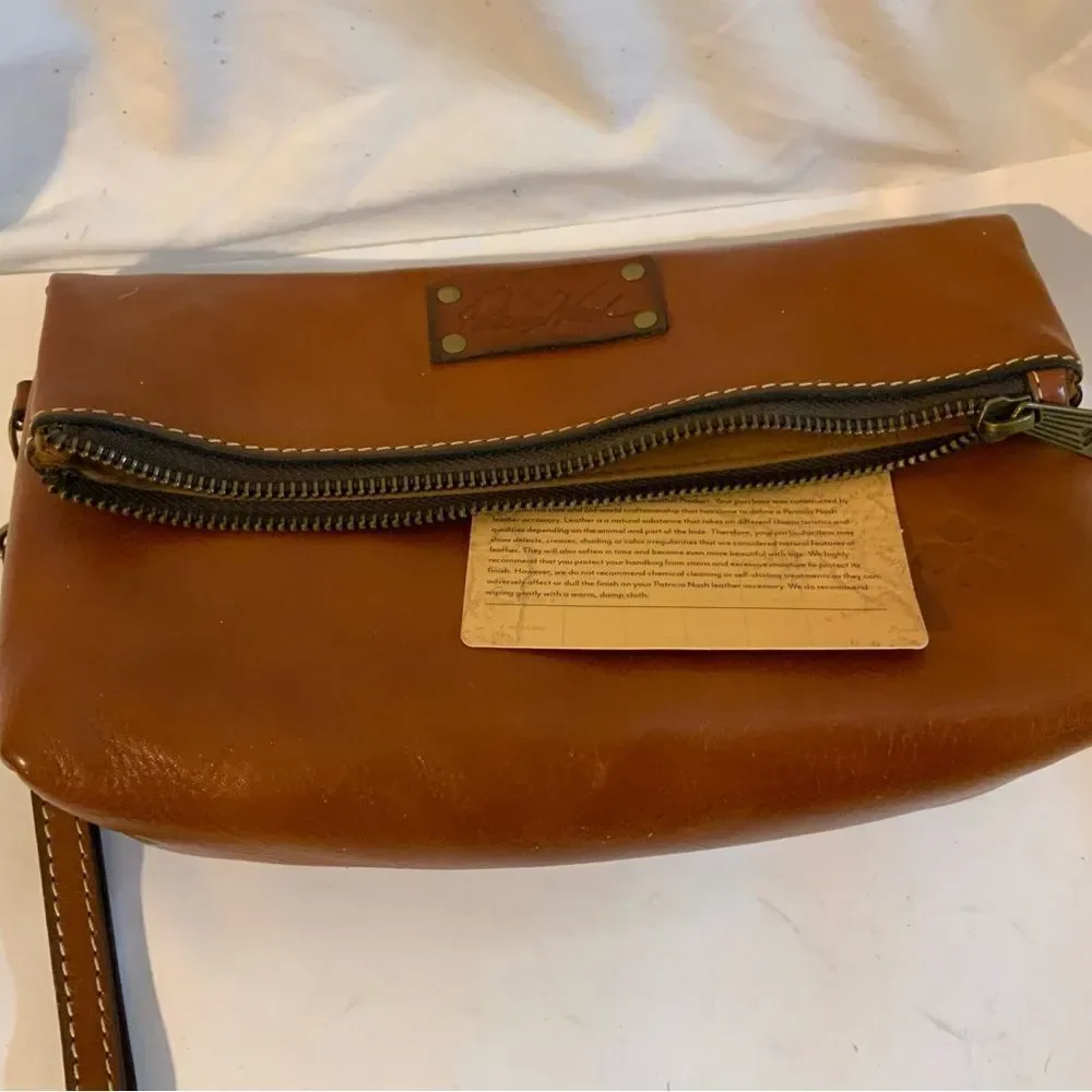 New PATRICIA NASH Fold Over Leather Wristlet Clutch Purse VALERIE TAN 9 1/2 x 5
